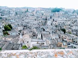 Dubai e cel mai frumos oras din lume. Matera Cel De Al 2 Lea Cel Mai Vechi Oras Din Lume Locul Unde S A Filmat Wonder Woman Impresii De CÄlÄtorie Si Alte Gingerisme