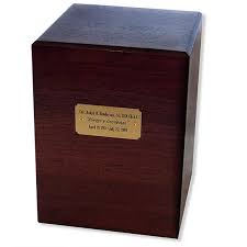 When a loved one dies and is cremated, it's a difficult decision to decide where you want their body to rest in the years to come. Wood Urns Hal Woodworking