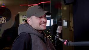 vers 1 / er det forseint og snakke om kveldene jeg helst vil glemme b. P3 No P3x Se Hele Intervjuet Med Stig Brenner Her