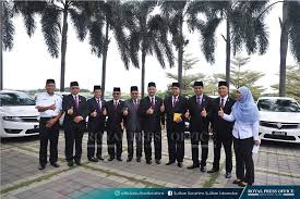 Koperasi pegawai kerajaan daerah johor bahru bhd bilik 301, tingkat 3, bangunan kerjasama, jalan dhobby, 80000 johor bahru. Sultan Johor Kurnia Proton Suprima Kepada Pegawai Daerah Johor Sarawakvoice Com