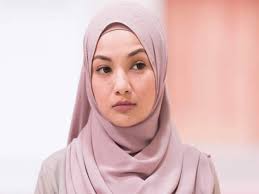 57, jalan prima saujana 1/1a, taman prima saujana seksyen 1, 43000 kajang, selangor. Neelofar Hijab Mohon Maaf Buletin Malaysia