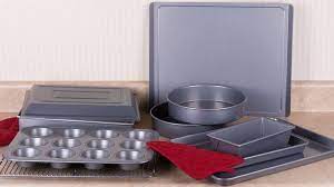 Rachael ray 52410 cucina nonstick bakeware 10 piece set. The Best Bakeware Sets For 2021 Food Drink Destinations