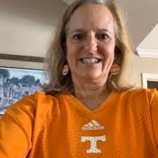 Julie Buckman's Instagram, Twitter & Facebook