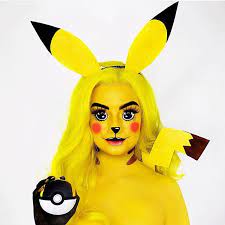A Imagem Pode Conter 1 Pessoa Pikachu Halloween Costume Pikachu Makeup Creepy Halloween Makeup