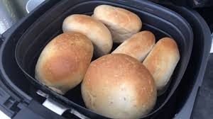 Brotchen Aufbacken Im Airfryer Von Philips Youtube Heissluftfritteuse Rezepte Heissluftfriteuse Rezepte Rezepte