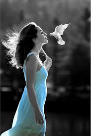 Black And White With Color Photography Pin By Nevaeh In Nirvana On 1 Sabri Budak Touch Of Color Girl Photography Poses Splash Photography Color Photography