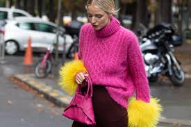 Leonie Hanne Street Style Paris Fashion Week Akris Ss20 London Et Paris