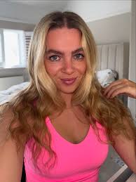 P H O E B E 💘 (@phoebestallan) • Instagram photos and videos