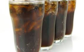 Imagini pentru coca cola in pahare
