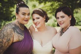 Unsere exklusiven brautkleider sind unnachahmlich und bieten alles, was sie sich für einen der wichtigsten. Ja Ich Will Brautmoden Traume Fur Curvys Beim Curvect Bride Salon Plusperfekt