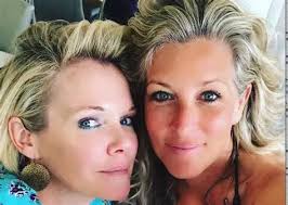 Guys between these two actresses, who know how to act the role of bad  stepmother 😘🤩😍😻🥰🥂