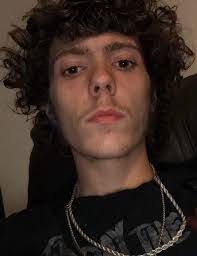 Shawn Wolfe's Instagram, Twitter & Facebook