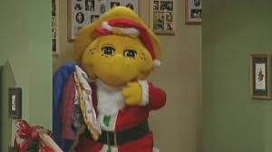 Robert, keesha, and stephen arrive at hannah's house to give gifts and help with the christmas decorating. Barney S Night Before Christmas 1999 Video Detective