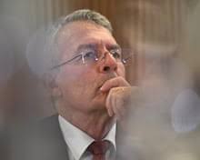 Labor urges court to bin obligations so it can keep documents secret in  event of ministry changes