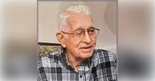 Lawrence Lemoine's Instagram, Twitter & Facebook