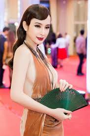 Jun 14, 2021 · phương lê còn phân tích từng câu mà phi nhung nói và chỉ ra những điểm bất thường, không tin được trong lời của cô. Xon Xao Ä'oáº¡n Clip Camera ThÆ°á»ng Vá»›i Nhan Sáº¯c Trong Veo Cá»§a Angela PhÆ°Æ¡ng Trinh