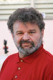 Cunoscutul actor tudor petruț, fondator al #romaniansinhollywood, despre votul prin corespondență. Tudor Petrut