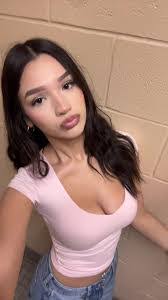 Alyssa Orr's Instagram, Twitter & Facebook