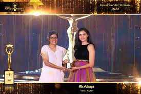 Akshayaa 👸 on X: ❤️ Its such a great and unexpected honour 😍 Im Sooo  happy and grateful that I have received “KOVAI WONDER WOMAN 2020” award  under the category video jockey.Im