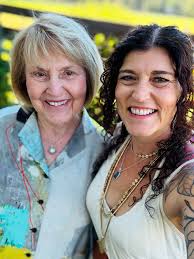 The amazing Sally Frey directing the firemen, it is her 27th year doing  this tough job and we are so grateful for her! @sallygfrey @stitchinpost  @sistersoutdoorquiltshow