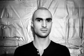 Devon Welsh retorna com “I'll Be Your Ladder”