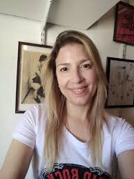 Han pasado casi 40 años entre la primera película de Depredador y la más  reciente, #PredatorBadlands. 😳