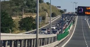 Accident în lanț pe autostrada soarelui: Se CirculÄƒ BarÄƒ La BarÄƒ Pe Autostrada A2 Cuget Liber