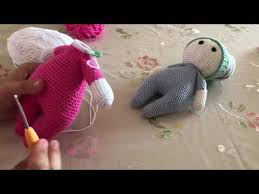 Kolay Bebek Yapimi 4 Bolum Kol Birlestirme Ve Kafa Yapimi Amigurumibebekyapimi Crochet Amigurumi Youtube Bebek Kaftan Amigurumi