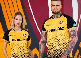 Dynamo Dresden 2020 21 Craft Home Shirt Sgdynamodresden Sgdynamo Dynamodresden Sgd1953 In 2020 Shirts Craft Logo Dresden