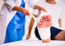 High blood sugar (glucose) can injure nerves throughout your body. Diabetic Foot Ulcer Treatment R3 Wound Care And Hyperbarics