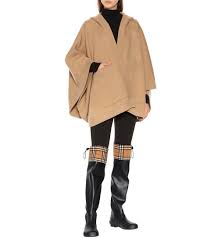 burberry 格纹橡胶靴burberry这款高帮雨靴采用优质橡胶精制而成 鞋底 织物内底 橡胶鞋底圆头品牌颜色 black 符合正常尺码如平时穿半码 请选择比平时所穿尺码大半号的整码尺寸欧洲尺码鞋跟3厘米 欧洲尺码 38 burberry women rain boots burberry