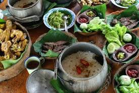 Aneka resep masakan ayam suwir, bakar, goreng, cincang, untuk diet, western dll + cara membuat. Bosan Dengan Menu Berbuka Yuk Cobain 10 Masakan Khas Sunda