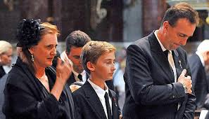 Ungarn Nimmt Abschied Ferdinand Couple Photos Couples