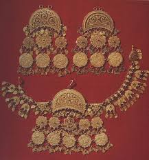 Pin By Reem Saffar On My Country Middle Eastern Jewelry Bridal Gold Jewellery Designs Traditional Jewelry