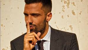 Με τα πιο δημοφιλή τραγούδια. Kwnstantinos Argyros Ayth Einai H Nea Toy Syntrofos Fwto Yourtipster Gr