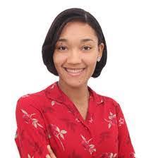 Heidi Cabral's Instagram, Twitter & Facebook