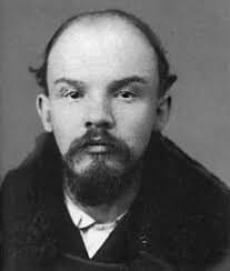 Lenin se convierte en un marxista