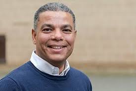 Tübinger Ägyptologen entdecken vergoldete Mumienmaske