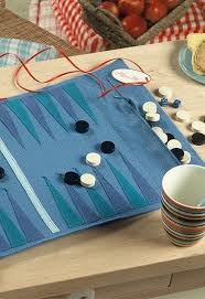 Backgammon Spiel Aus Filz Spiele Selber Basteln Brettspiel Selber Machen Und Weihnachtsgeschenke Basteln
