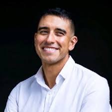 Veronica Wyatt's Instagram, Twitter & Facebook