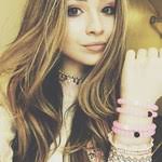 Hilary Gilbert (@xmissionaryhilary) no Meadd: “ D A T O S # G E N E R A L E  S —٠ ✿ Hilary Gilbert. —٠ ✿ 18 años. —٠ ✿ Sabrina Carpenter. ​—٠ ✿  Alemania. ​—٠ ✿ Estudiante. ​ • Conexion...“