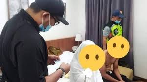 Kekasihku dimenara gading karaoke tanpa suara. Begini Sambut Tahun Baharu 2021 Pelajar Perempuan Ditangkap Khalwat Dengan Kekasih Di Motel Kitareporters Semua Boleh Jadi Reporter