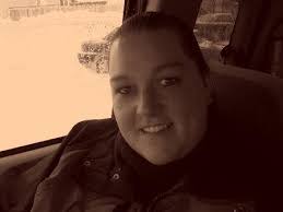 Lisa Savoia's Instagram, Twitter & Facebook