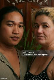 Picture of a couple Michael Bautista and Amanda Jane Chapman having... News  Photo