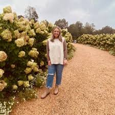 Coral Byrns, DO (@coralemily)