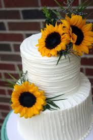 Yello piping with navy and sunflowers. Gallery Flour Dust Delights