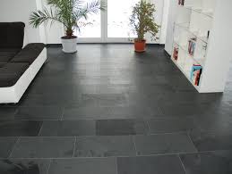 Suchen sie in stockfotos und lizenzfreien bildern zum thema schiefer fliesen von istock. Schieferfliese Mustang Entdecken Fliesen Wohnzimmer Schiefer Fliesen Wohnzimmer Boden