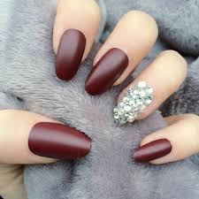 27 Oval Nails Designs And Ideas In Trend Now 2021 Red stiletto nails the shade red look amazing on the stiletto nails.