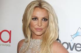 Britney jean spears) — американская певица, обладательница грэмми, танцовщица, автор песен, актриса. 36 Letnyaya Britni Spirs Pokazala Podrosshih Synovej