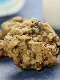 Old Fashioned Oatmeal Raisin Cookies Create A Chewy And Crispy Treat That Eve In 2020 Oatmeal Raisin Cookies Chewy Cookie Recipes Oatmeal Raisin Oatmeal Raisin Cookies
